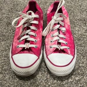 Converse chuck taylor pink tie dye low top sneakers